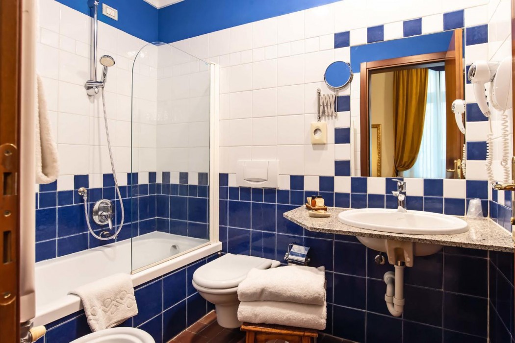 Hotel Porta Faenza 34/87