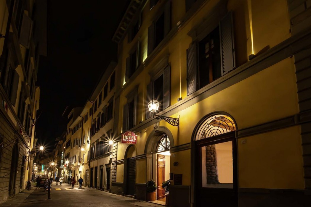 Hotel Porta Faenza 2/87