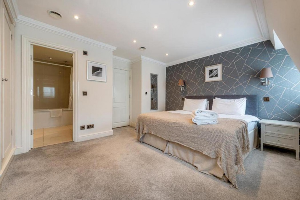 Apartment Queensgate Court 21/37