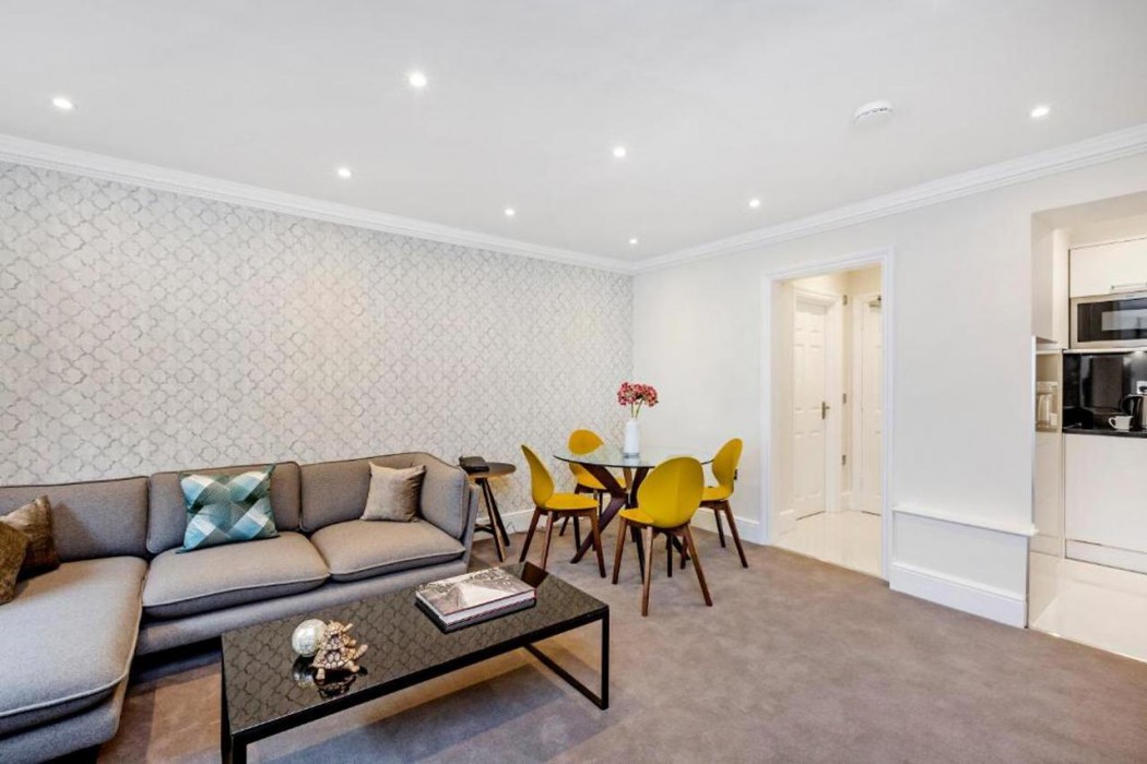Apartment Queensgate Court 12/37