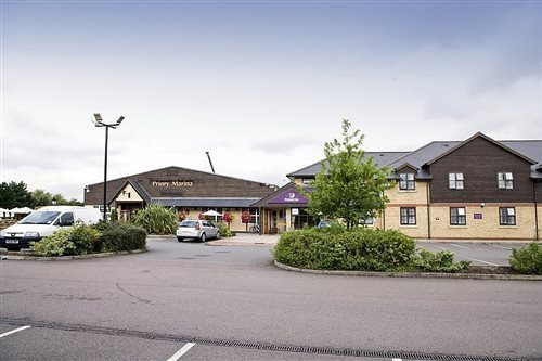 Premier Inn Bedford Priory Marina 13/38