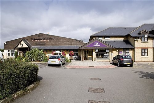 Premier Inn Bedford Priory Marina 14/38