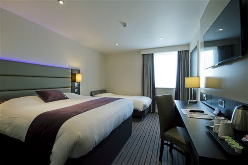 Premier Inn Bedford Town Centre (Riverside) 6/36