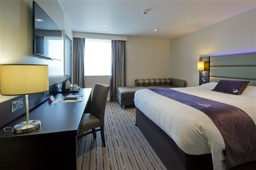 Premier Inn Bedford Town Centre (Riverside) 7/36