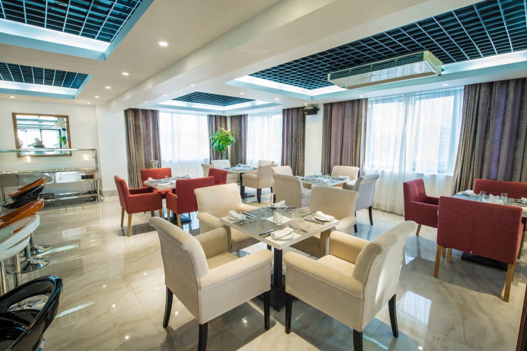 Palms Hotel 34/41