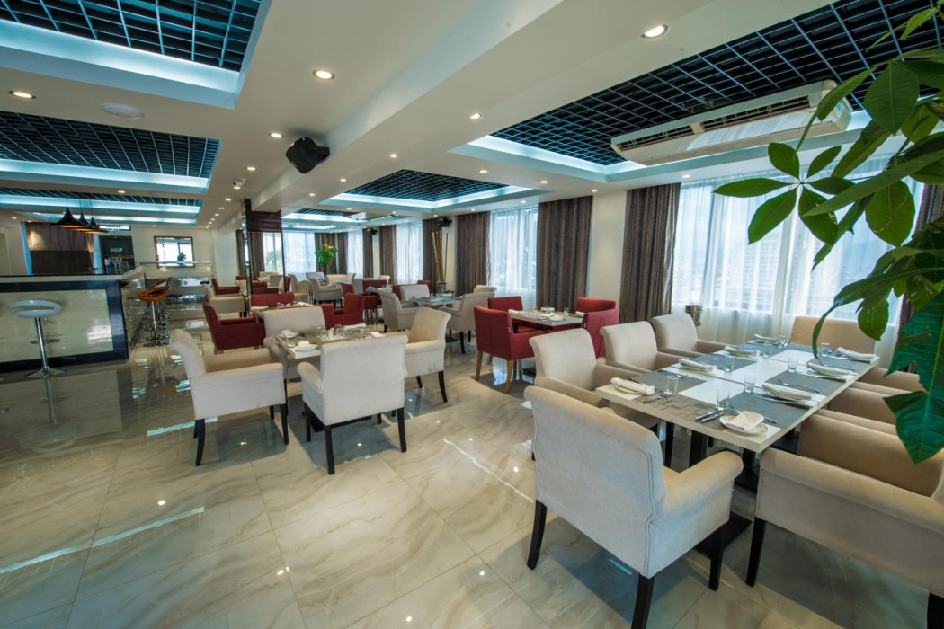 Palms Hotel 32/41