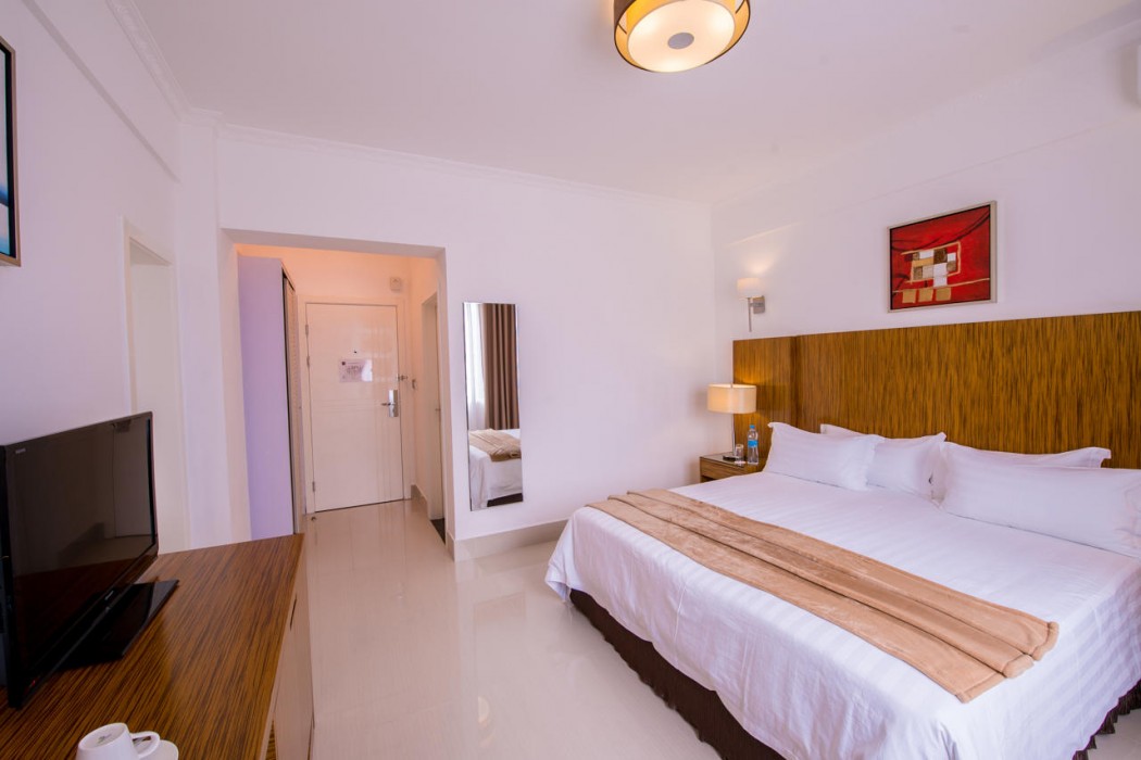 Palms Hotel 12/41