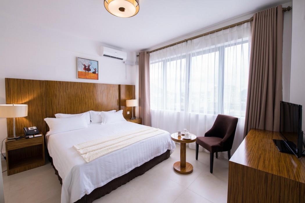Palms Hotel 13/41