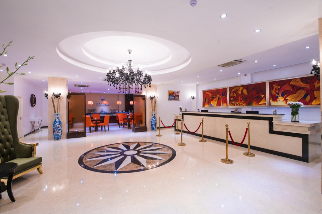 Palms Hotel 6/41