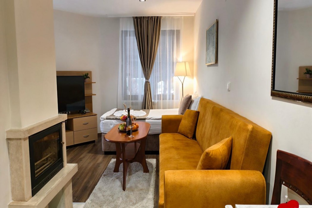 Hotel Elegant Lux 42/90
