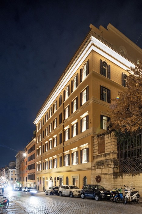 Palazzo 4 Fontane 12 27/93