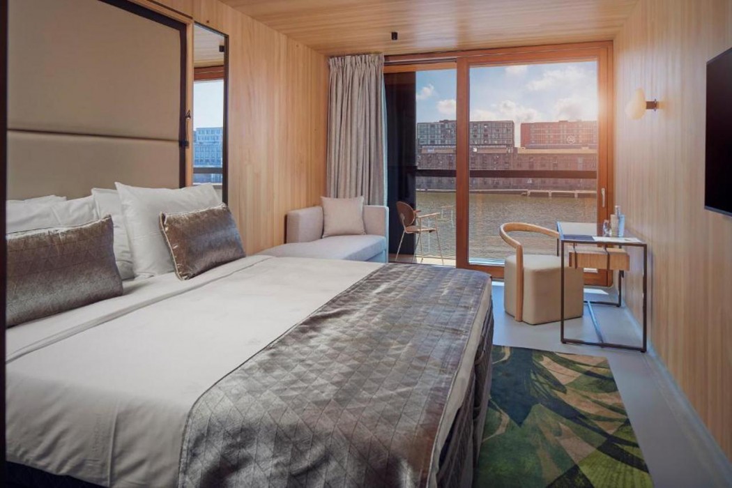 Hotel Jakarta Amsterdam 8/32