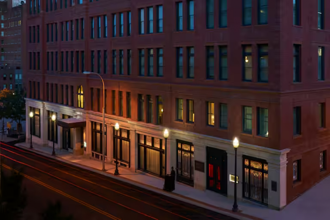 Hotel Savoy Kansas City, Tapestry Collection by Hilton 2/60