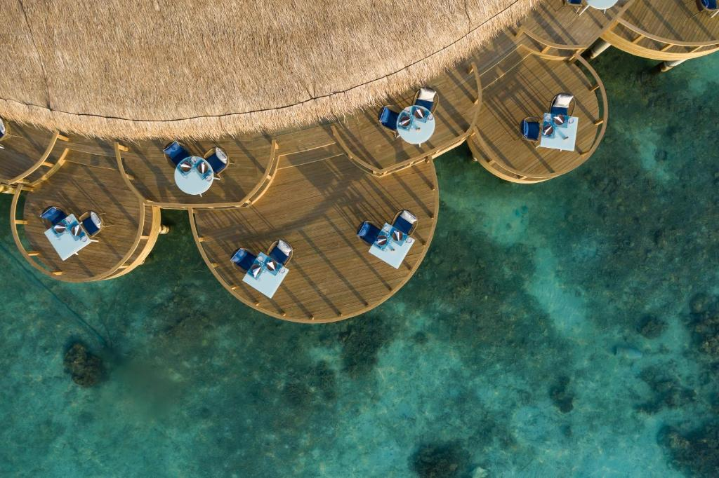 Emerald Faarufushi Resort and Spa 36/94
