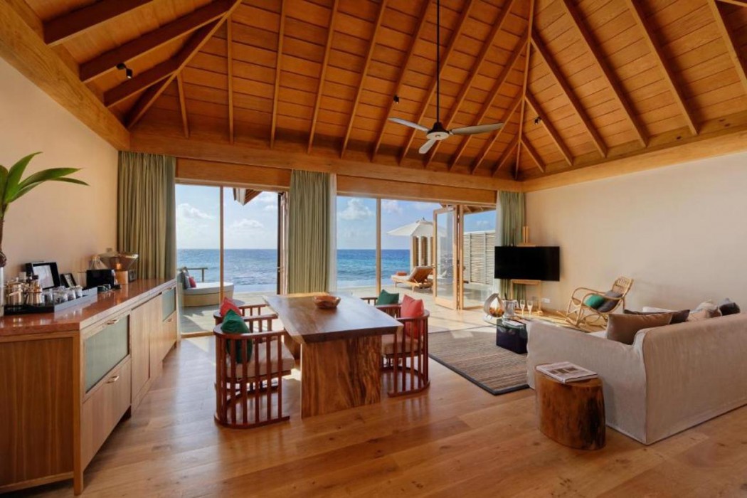 Emerald Faarufushi Resort and Spa 24/94