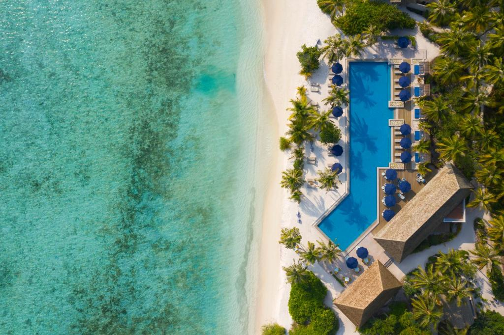 Emerald Faarufushi Resort and Spa 45/94