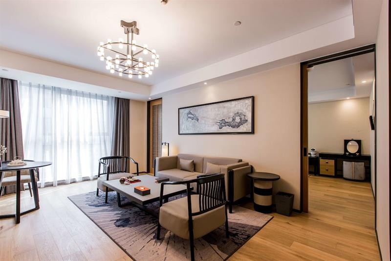 Howard Johnson By Wyndham Life Zhuoyuan Ningbo 16/19