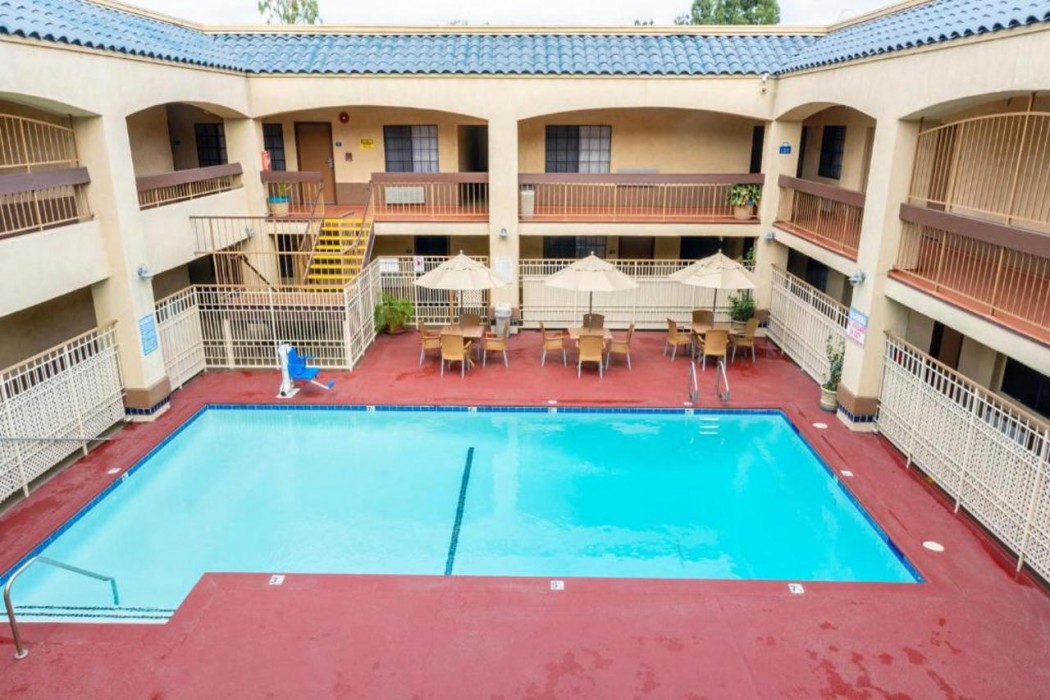 Motel6 Artesia, CA 25/41