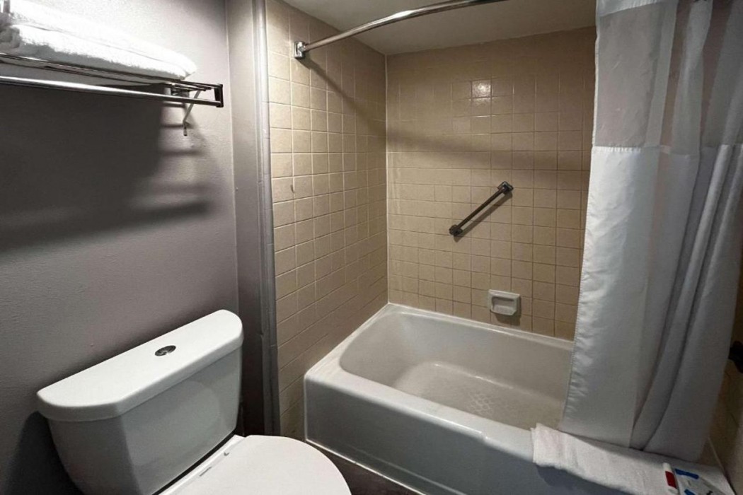 Motel6 Artesia, CA 16/41