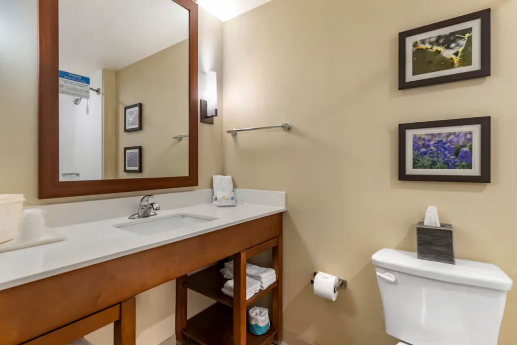 Comfort Suites Kyle 11/23