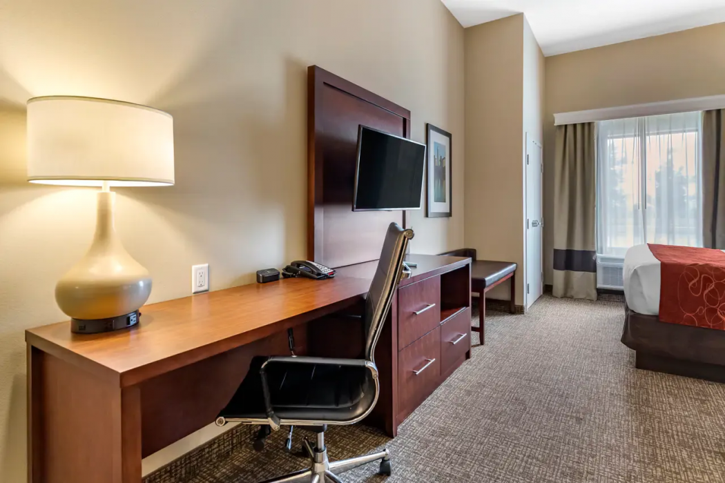 Comfort Suites Kyle 6/23