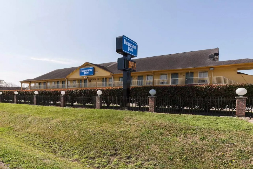 Rodeway Inn South Houston, TX photo4