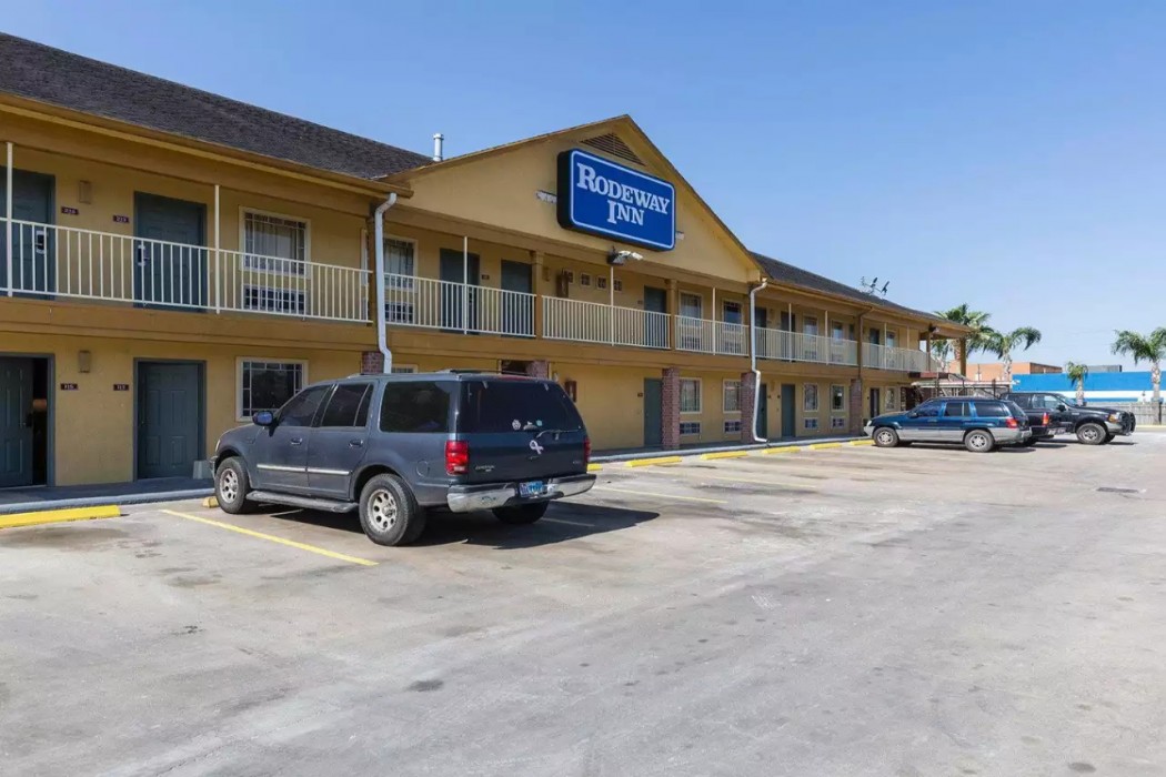 Rodeway Inn South Houston, TX image