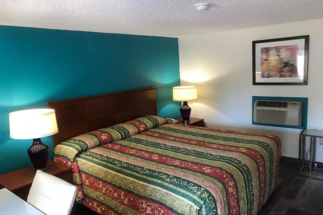 Econo Lodge Georgetown 5/9
