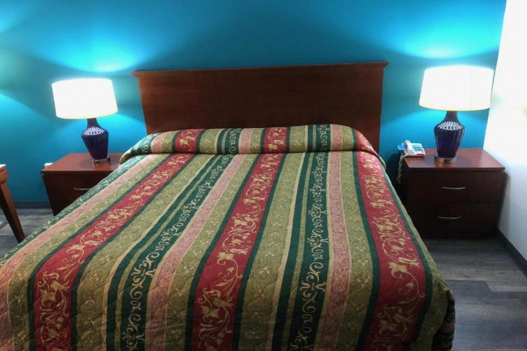 Econo Lodge Georgetown 4/9