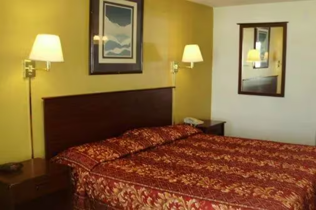 Rodeway Inn Goddard KS 2/10