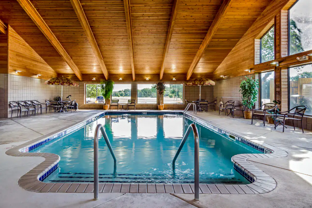 Rodeway Inn Hesston, KS 19/28