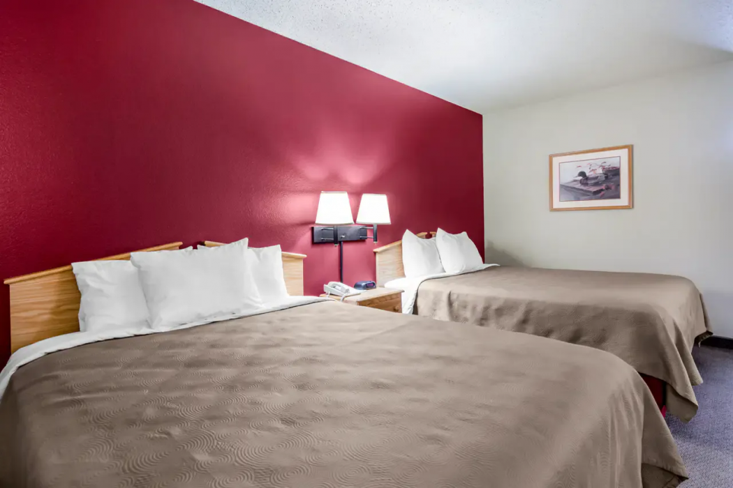Rodeway Inn Hesston, KS 11/28