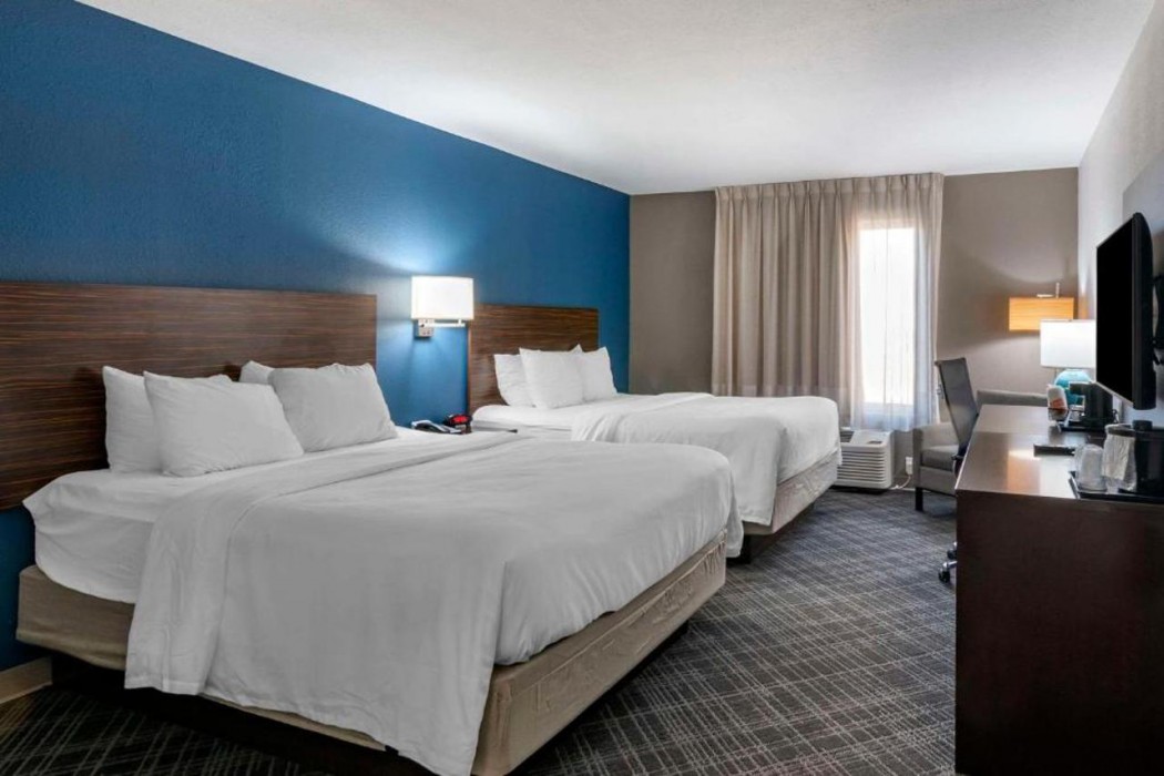 Comfort Inn St. Louis Airport 10/27