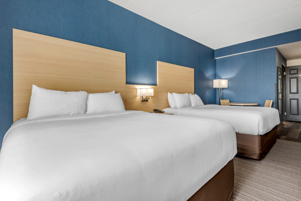 Quality Inn & Suites Oakville 5/26