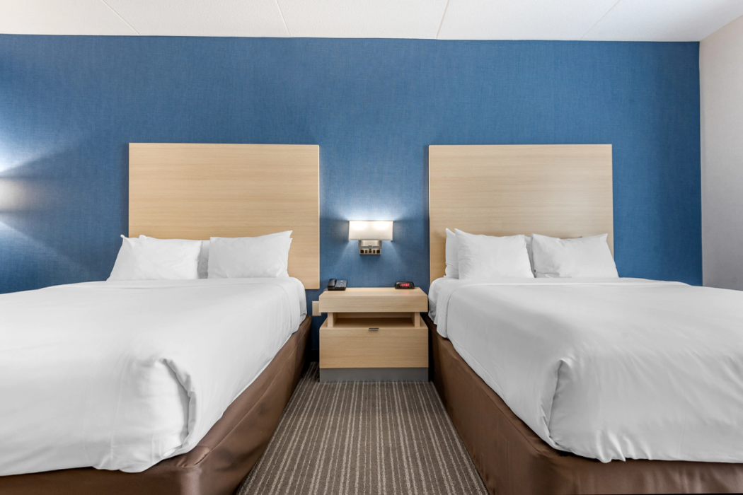 Quality Inn & Suites Oakville 6/26
