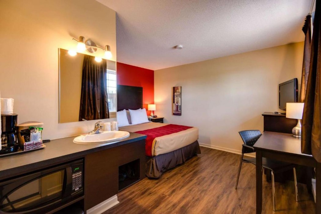 Econo Lodge Inn & Suites Saint-Apollinaire 38/52