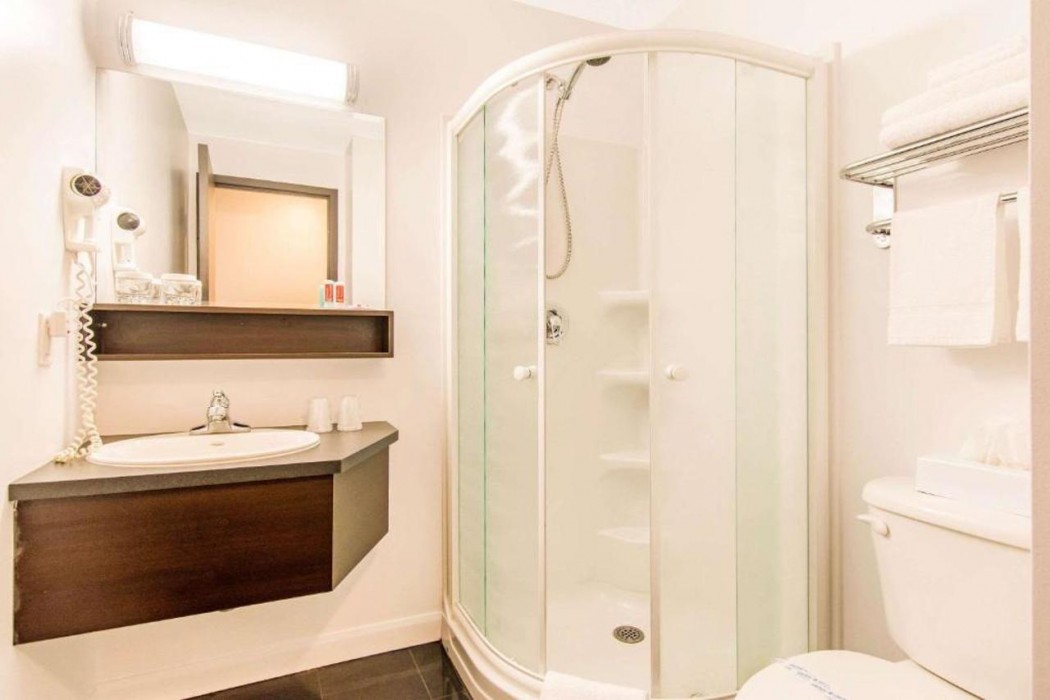 Econo Lodge Inn & Suites Saint-Apollinaire 14/52