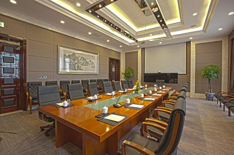 Beijing Jizhong Taurus Hotel 10/12