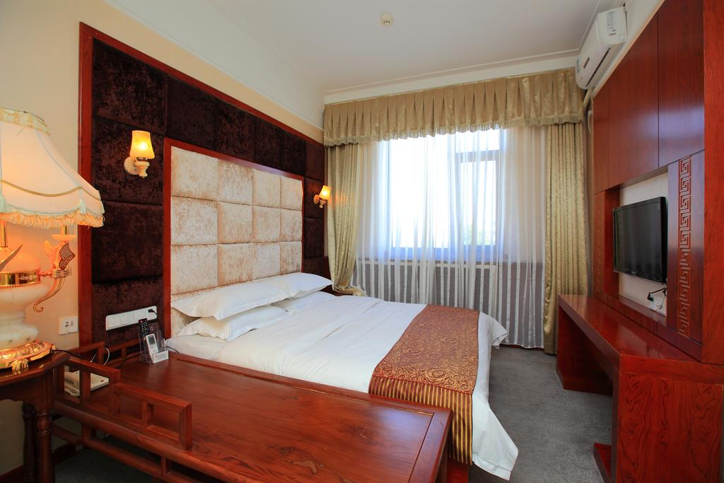 Capital Airport International Hotel 15/45