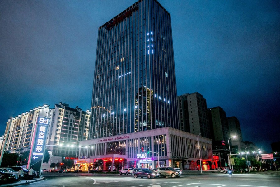 Lavande Hotels Chongqing Tongliang Gas Building 56/78