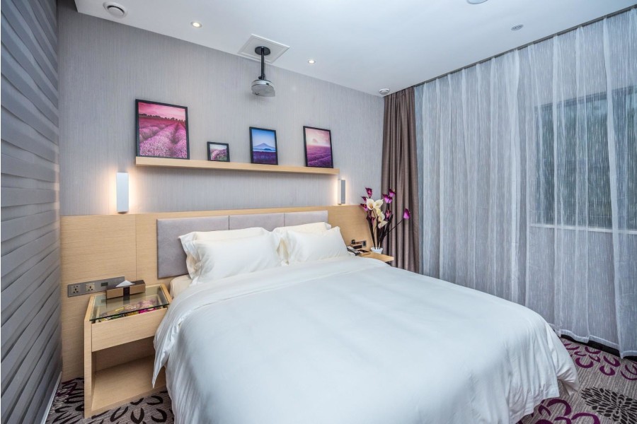 Lavande Hotels Chongqing Tongliang Gas Building 32/78