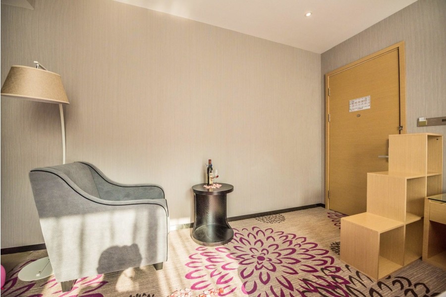 Lavande Hotels Chongqing Tongliang Gas Building 55/78