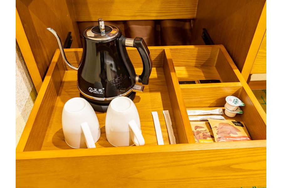 James Joyce Coffetel (Foshan Zhangcha Huanan Chuanggu) 44/100