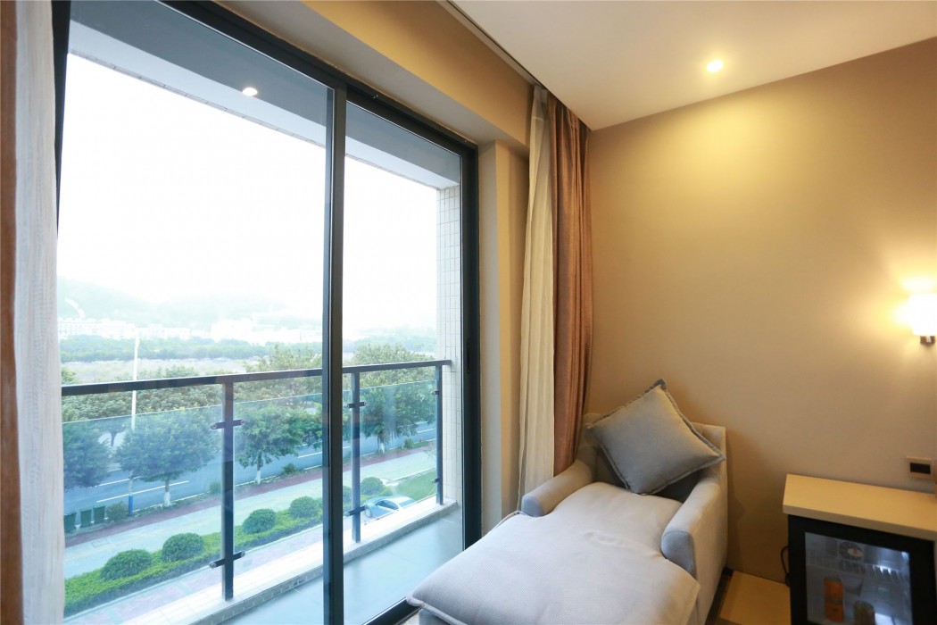 Lavande Hotel Guangzhou Shibi Metro Station photo2