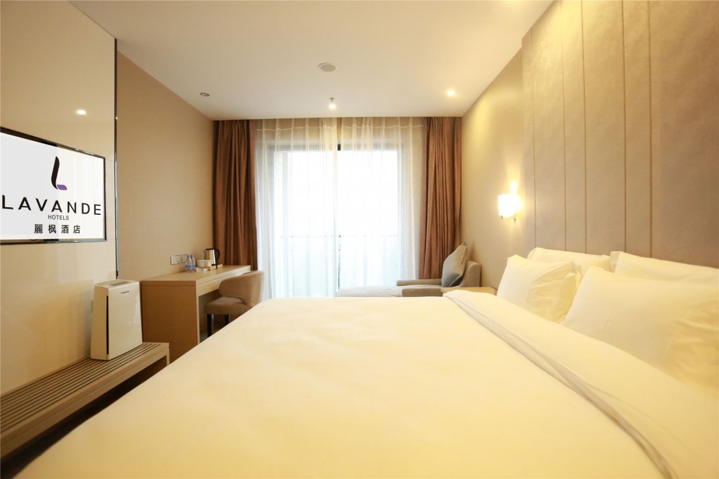 Lavande Hotel Guangzhou South High Speed Railway Station Shibi Metro Station 28/59