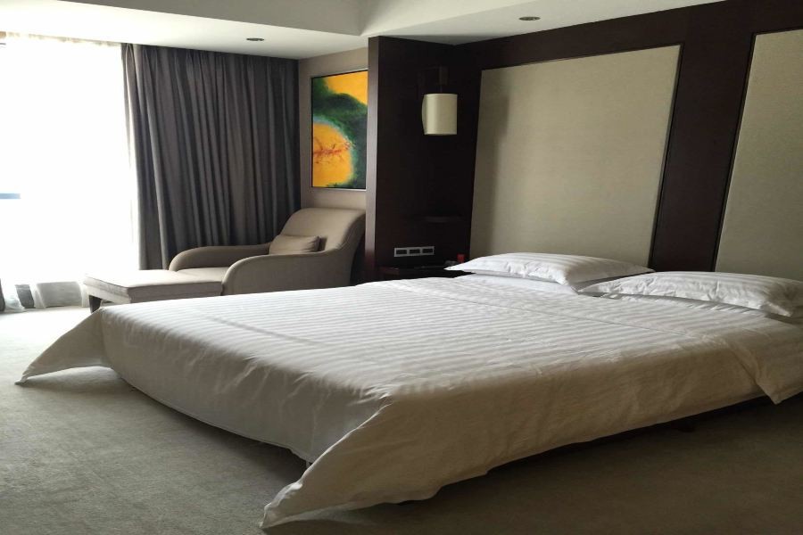 Easco Hotel 16/50