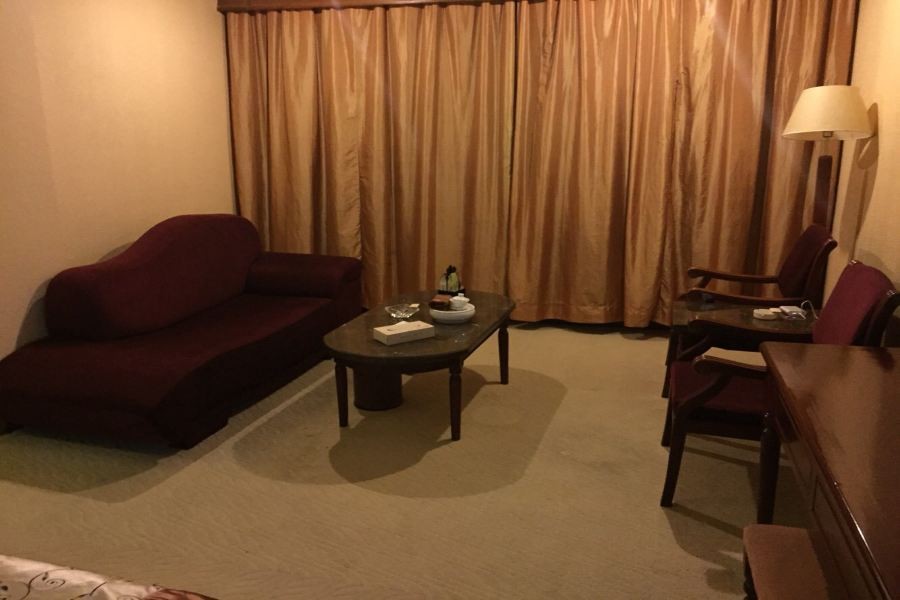 Rongjiang Hotel 26/74
