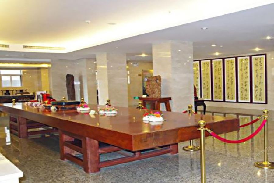 Rongjiang Hotel 25/74