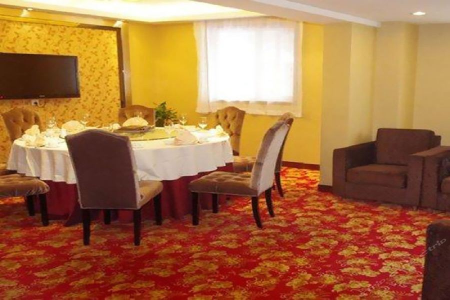 Rongjiang Hotel 31/74