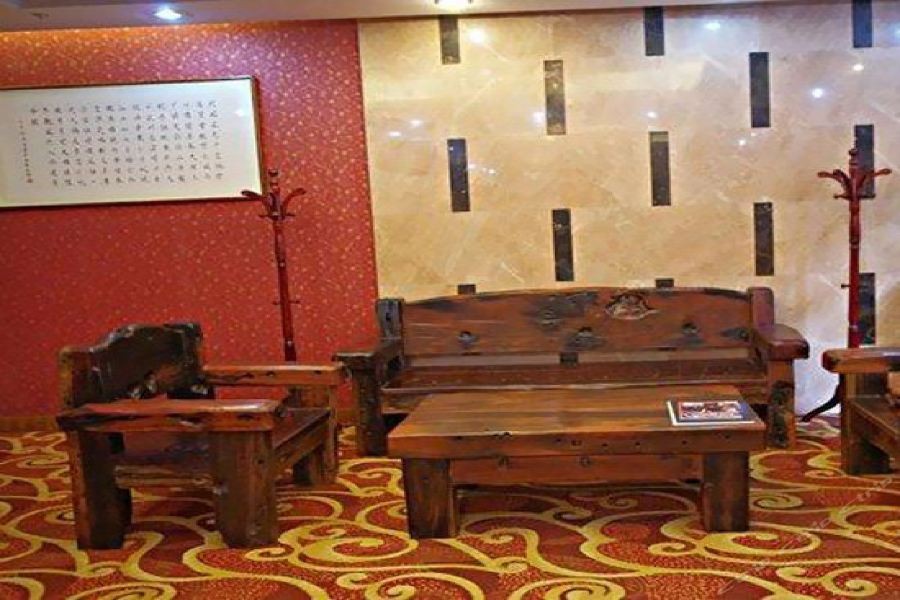 Rongjiang Hotel 32/74